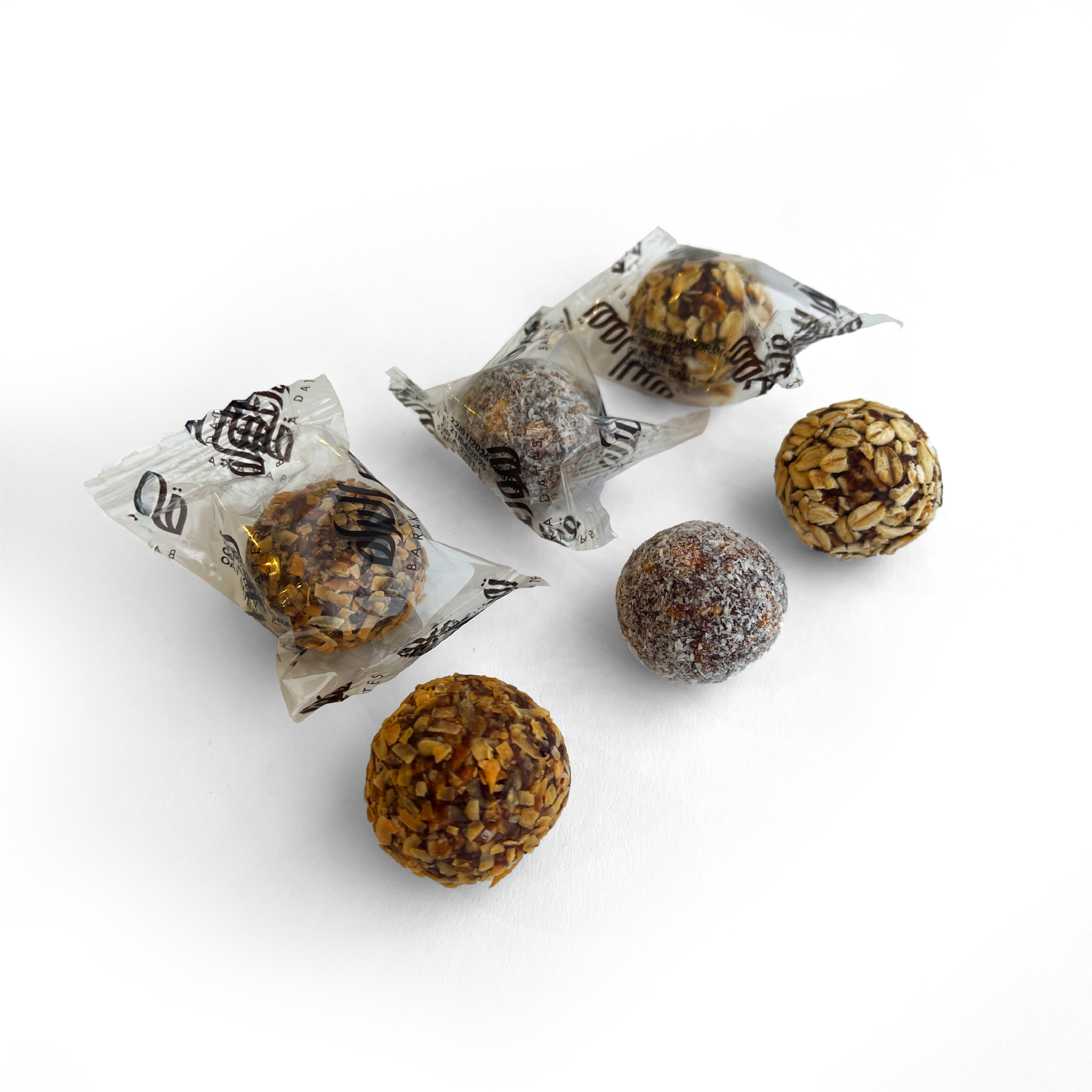 كرات التمر بالشوفان مغلفة