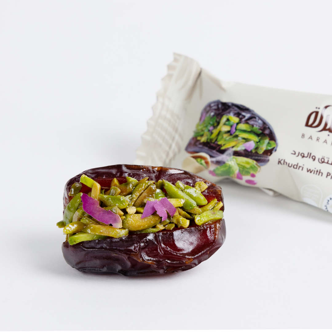 خضري بالفستق والورد مغلف